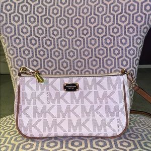 White/Tan Michael Kors Crossbody